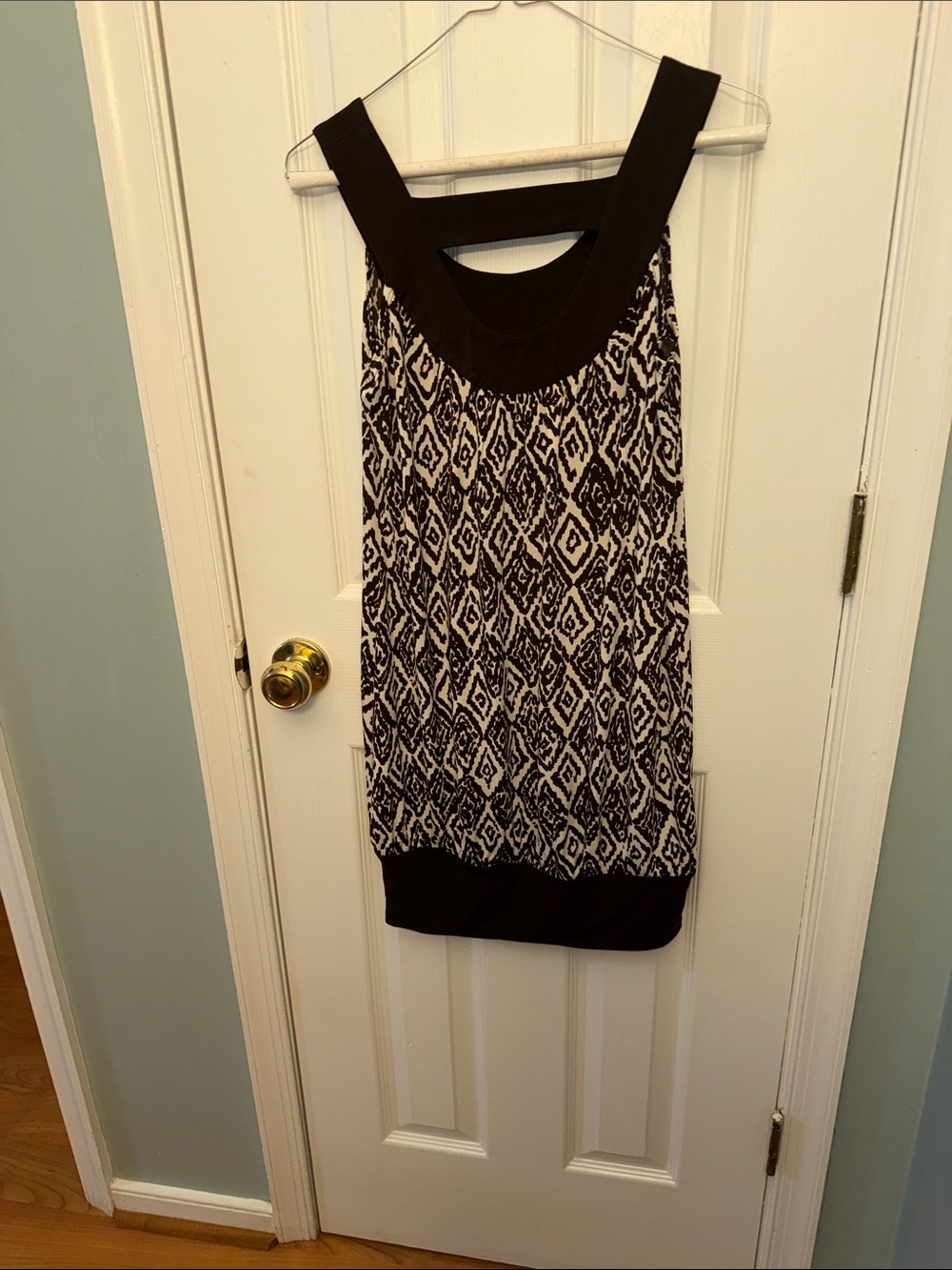 Black & White Printed Midi Dress with Wide Neckline - Picture 2 of 3
